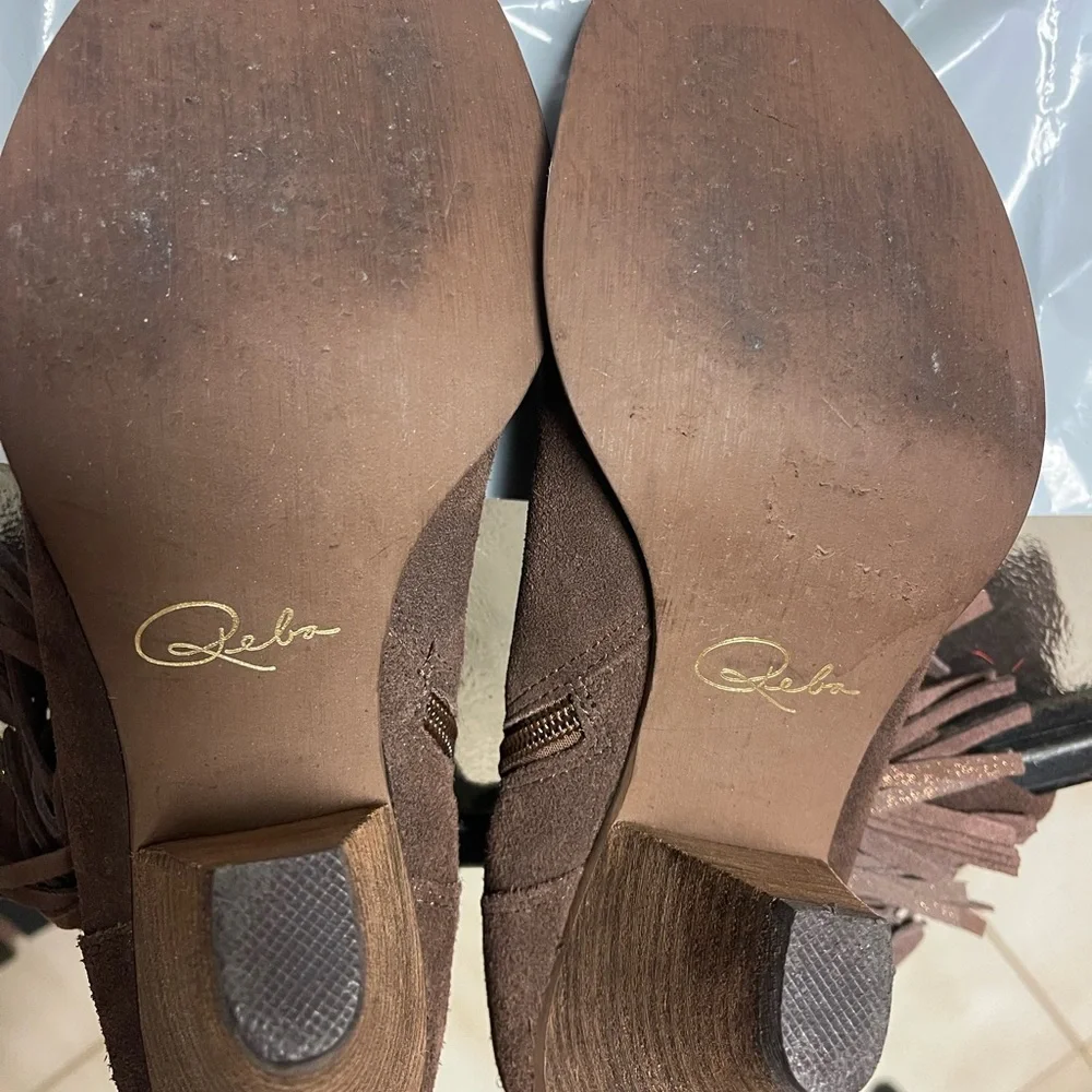 Reba Brown Leather Fringe Boots (All Leather Upper)Fringe on the side. - Picture 14 of 16